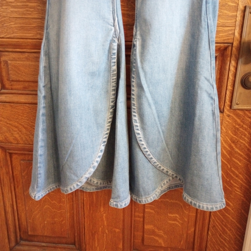 Shyanne NWT Jeans, Size 28x32 - Picture 7 of 10